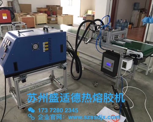化妆镜流水线打胶应用